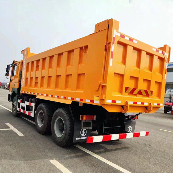 Shacman Dump Trucks 300-400L Capacità del serbatoio di carburante e tipo di carburante diesel con 2 posti